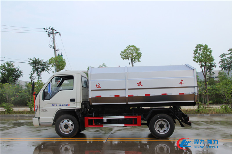 ����С��֮�� 3����Ͱ����܇(ch��)