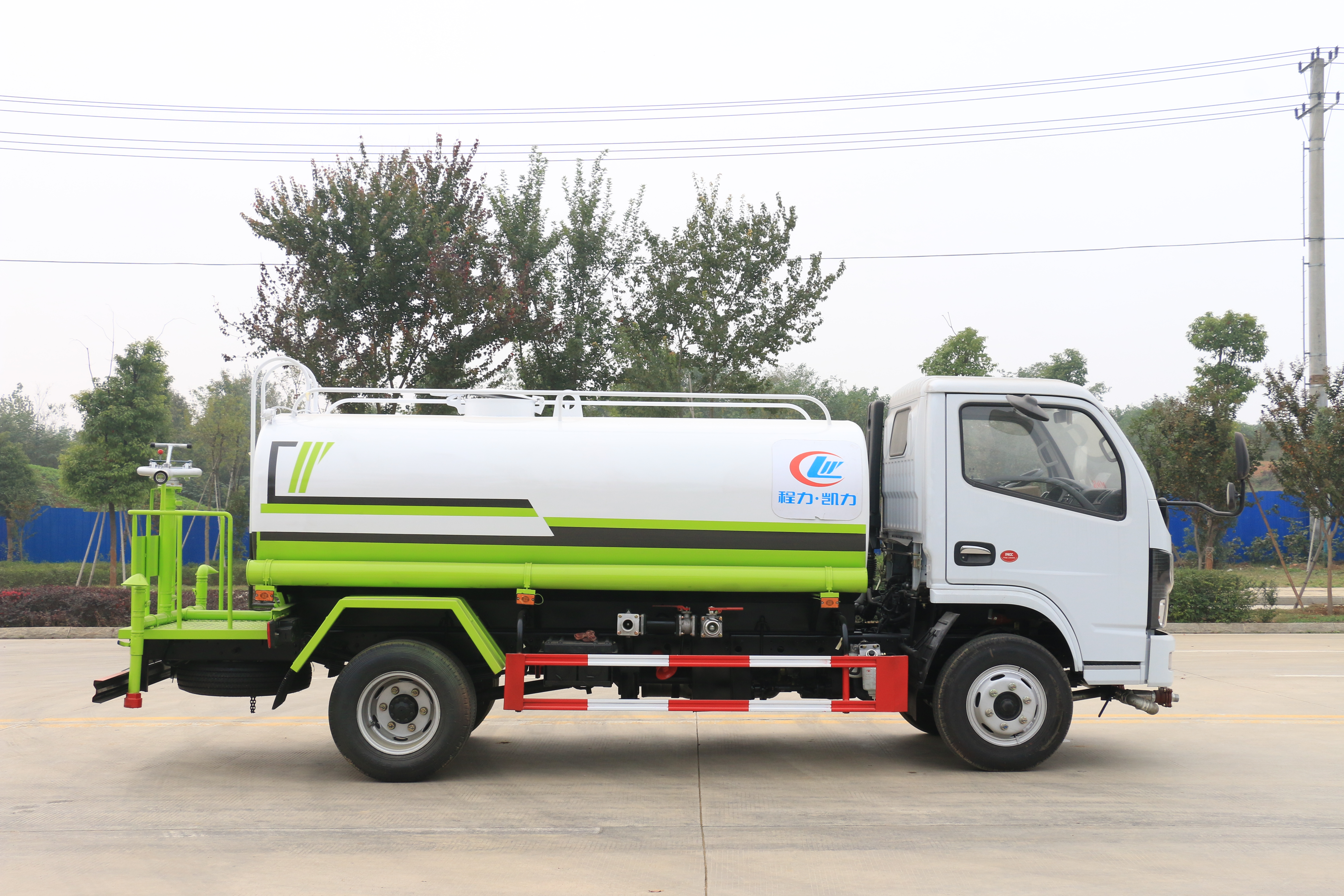 �����|�L(f��ng)С����5����ˮ܇